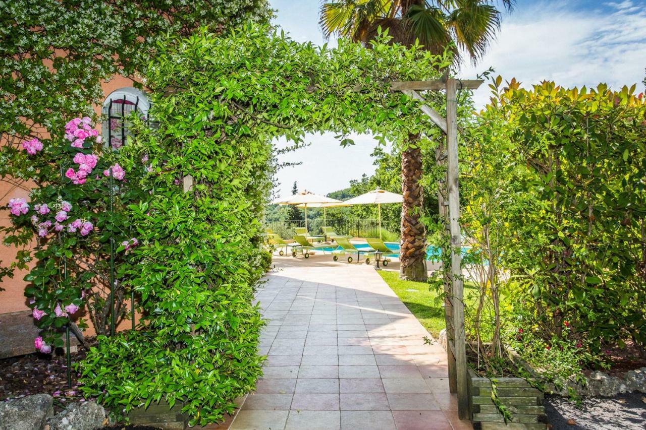 Mas Du Roc Bed & Breakfast グラース エクステリア 写真